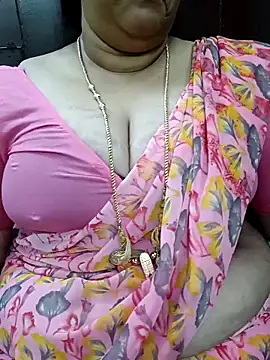 ashikaa r online show from February 19, 9:45 pm