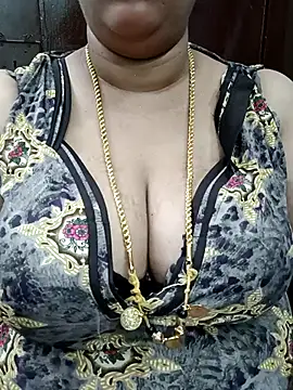 Snapshot of ashikaa_r chatting on March 20, 9:35 pm ashikaa r online show from March 20, 9:35 pm