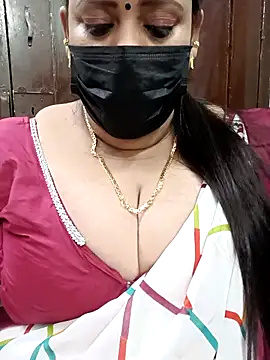 Snapshot of ashikaa_r chatting on March 21, 2:40 pm ashikaa r online show from March 21, 2:40 pm