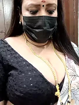 Snapshot of ashikaa_r chatting on February 27, 4:32 pm ashikaa r online show from February 27, 4:32 pm