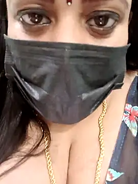 Snapshot of ashikaa_r chatting on February 24, 2:26 pm ashikaa r online show from February 24, 2:26 pm