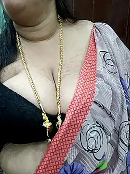 Snapshot of ashikaa_r chatting on February 25, 1:10 pm ashikaa r online show from February 25, 1:10 pm