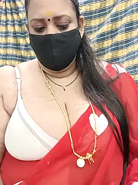 Snapshot of ashikaa_r chatting on October 7, 7:04 pm ashikaa r online show from October 7, 7:04 pm