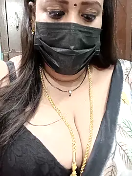 Snapshot of ashikaa_r chatting on March 6, 12:41 pm ashikaa r online show from March 6, 12:41 pm