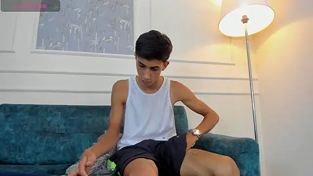 Lucian Davi online show from September 27, 3:56 am