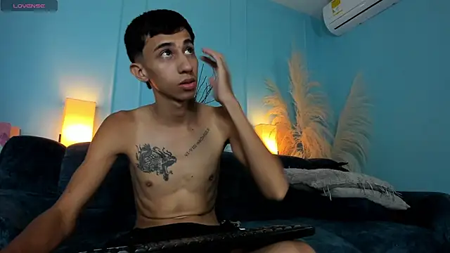 Lucian Davi online show from October 18, 4:03 am