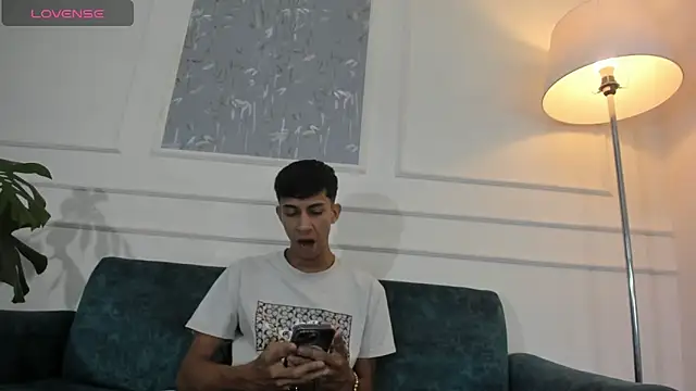 Lucian Davi online show from February 20, 12:25 pm