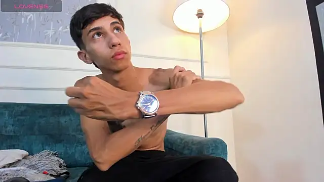 Lucian Davi online show from September 22, 4:18 am