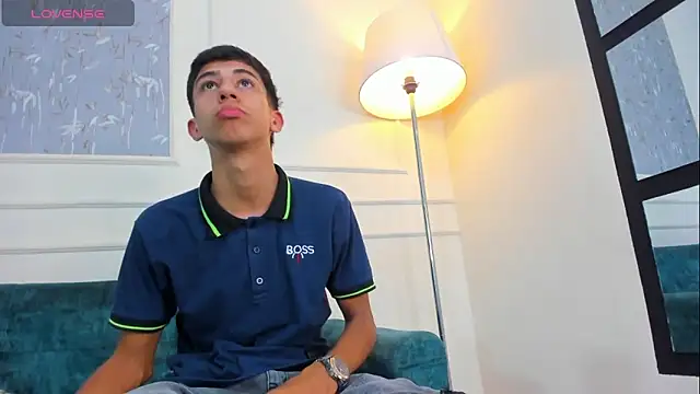 Lucian Davi online show from October 10, 4:08 pm