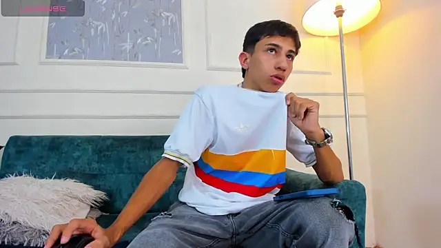 Lucian Davi online show from October 11, 4:19 pm