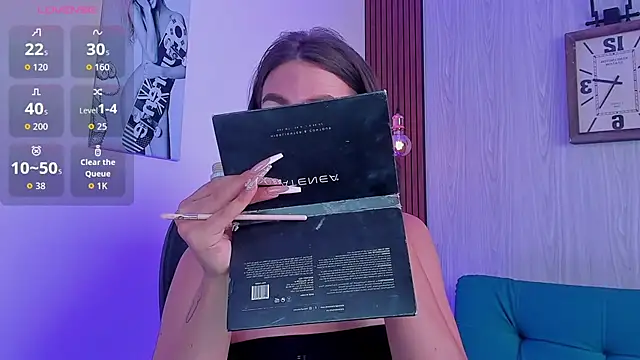 miah connor online show from October 6, 7:25 pm