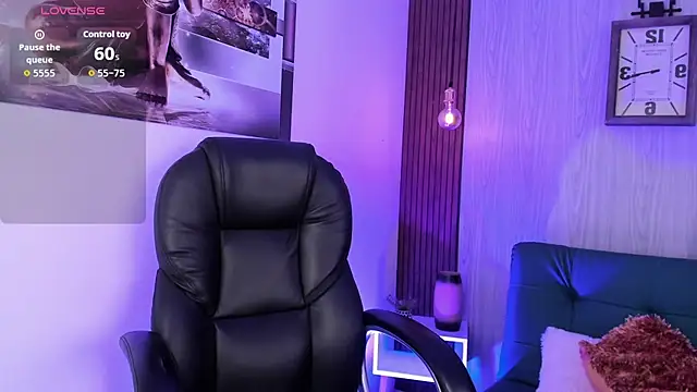 miah connor online show from September 12, 8:19 pm