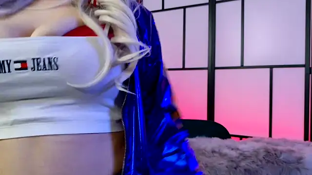 Allys secret online show from February 24, 7:19 pm