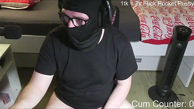 Snapshot of HornyTeenBoy64 chatting on June 14, 3:57 pm HornyTeenBoy64 online show from June 14, 3:57 pm