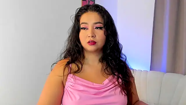 Snapshot of LiahDiaz chatting on September 11, 3:23 pm LiahDiaz online show from September 11, 3:23 pm