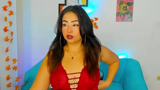 Snapshot of LiahDiaz chatting on February 7, 12:20 am LiahDiaz online show from February 7, 12:20 am