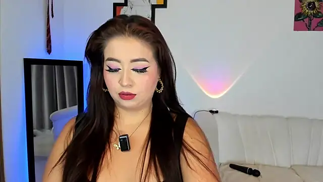 LiahDiaz online show from February 16, 9:13 pm