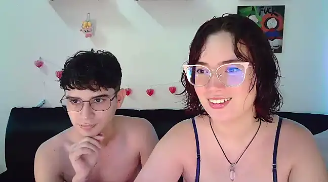 Snapshot of AndrewAnndCherry chatting on January 30, 12:50 am AndrewAnndCherry online show from January 30, 12:50 am