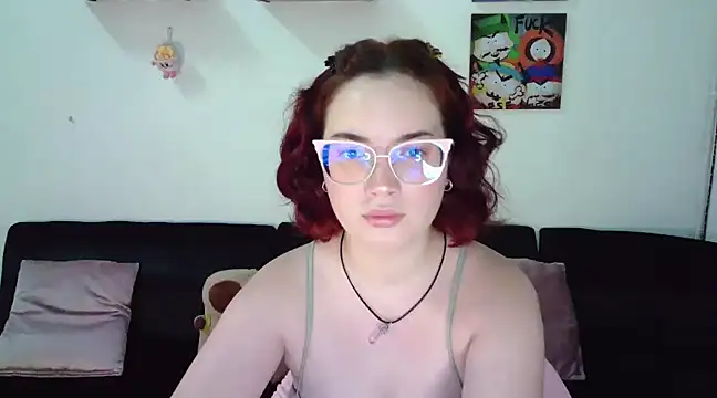 Snapshot of AndrewAnndCherry chatting on March 4, 12:18 am AndrewAnndCherry online show from March 4, 12:18 am