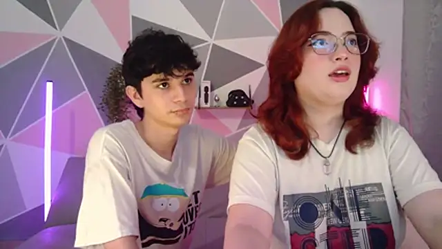 Snapshot of AndrewAnndCherry chatting on December 16, 12:15 am AndrewAnndCherry online show from December 16, 12:15 am