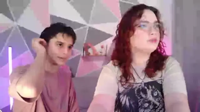 Snapshot of AndrewAnndCherry chatting on January 13, 1:20 am AndrewAnndCherry online show from January 13, 1:20 am