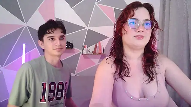 Snapshot of AndrewAnndCherry chatting on February 28, 1:16 am AndrewAnndCherry online show from February 28, 1:16 am