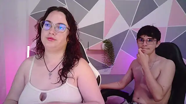 AndrewAnndCherry online show from May 29, 12:05 am