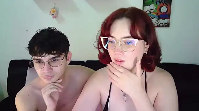 Snapshot of AndrewAnndCherry chatting on February 27, 11:48 pm AndrewAnndCherry online show from February 27, 11:48 pm