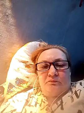 Snapshot of HelenaGlossX chatting on January 16, 4:28 pm HelenaGlossX online show from January 16, 4:28 pm