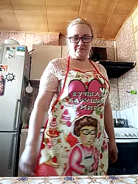 Snapshot of HelenaGlossX chatting on February 10, 8:20 am HelenaGlossX online show from February 10, 8:20 am