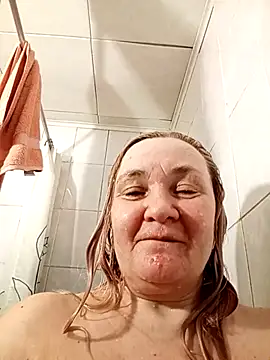 Snapshot of HelenaGlossX chatting on February 19, 3:38 pm HelenaGlossX online show from February 19, 3:38 pm