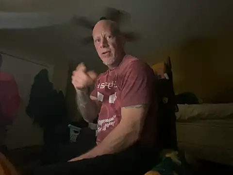 hunterbiggun007 online show from December 19, 5:59 pm