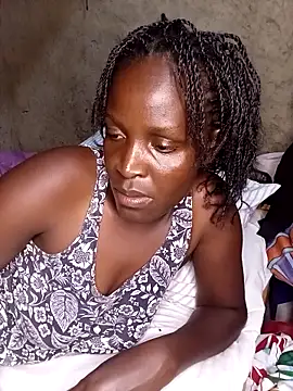 Snapshot of pretty_prickle chatting on October 31, 6:37 pm pretty prickle online show from October 31, 6:37 pm