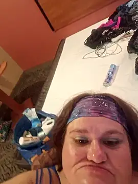 mcv131985 online show from October 17, 4:16 am