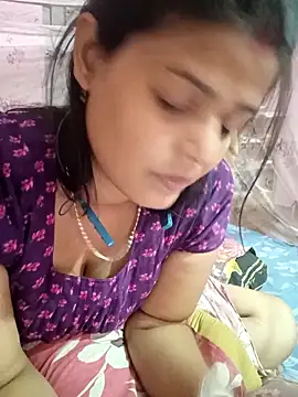 Hot Pakhi online show from February 15, 6:44 pm