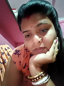 Hot Pakhi online show from November 13, 4:44 pm