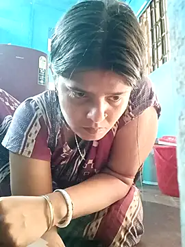 Hot Pakhi online show from February 25, 3:20 am