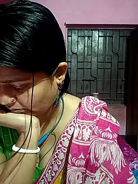 Hot Pakhi online show from February 23, 3:18 pm