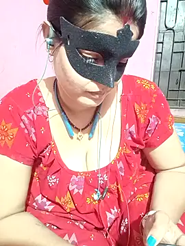 Hot Pakhi online show from March 11, 2:29 pm