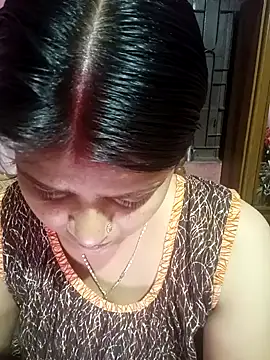 Hot Pakhi online show from February 4, 2:43 pm