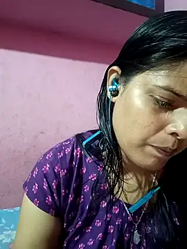 Hot Pakhi online show from February 7, 5:41 am