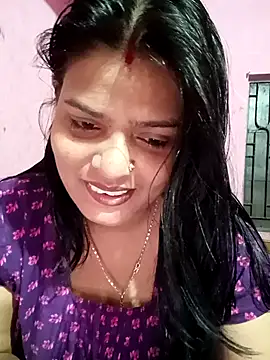 Hot Pakhi online show from February 15, 4:58 am