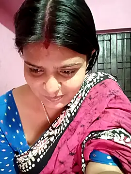 Hot Pakhi online show from February 7, 2:58 pm