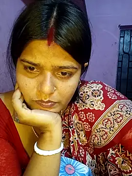 Hot Pakhi online show from February 19, 3:27 pm