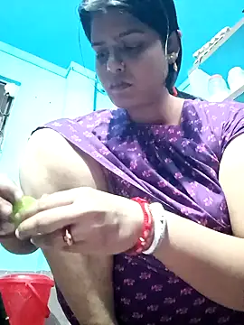 Hot Pakhi online show from January 28, 11:28 am