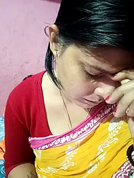 Hot Pakhi online show from January 22, 2:46 pm