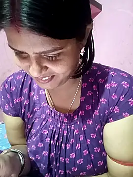 Hot Pakhi online show from January 24, 3:02 pm