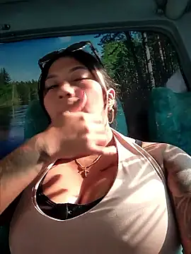 Snapshot of luisa16xxx chatting on September 17, 8:44 pm luisa16xxx online show from September 17, 8:44 pm