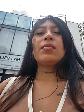 Snapshot of luisa16xxx chatting on October 17, 2:19 pm luisa16xxx online show from October 17, 2:19 pm