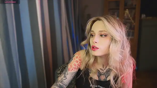 Snapshot of aviva_faith chatting on January 9, 7:43 pm aviva faith online show from January 9, 7:43 pm